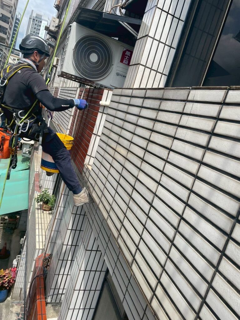 大樓外牆磁磚修復